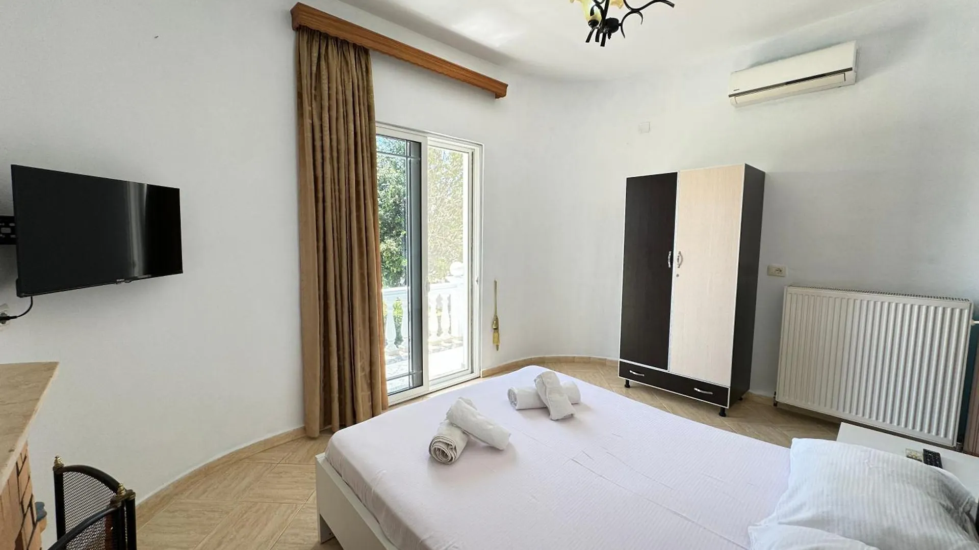 Angels Rooms Εξαμίλιο 0*,  Αλβανία